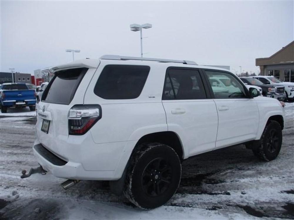 2016 WHITE /BLACK TOYOTA 4RUNNER SR5 (JTEBU5JR7G5) with an 6 engine, Automatic transmission, located at 1580 E Lincoln Rd, Idaho Falls, ID, 83401, (208) 523-4000, 0.000000, 0.000000 - Photo #6