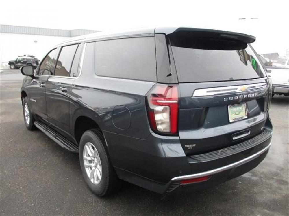 2021 GRAY /BLACK CHEVROLET SUBURBAN LT (1GNSKCKDXMR) with an 8 engine, Automatic transmission, located at 1580 E Lincoln Rd, Idaho Falls, ID, 83401, (208) 523-4000, 0.000000, 0.000000 - 5.3L VORTEC- 4WD- FULL SIZED SUV- 3RD ROW SEATING- DRIVEN 24,180 MILES- LEATHER INTERIOR. At Timberline Auto it is always easy to find a great deal for a great vehicle. We pride ourselves on our ability to go the extra mile. With our exprerienced sales team we will be able to find you the righ - Photo #4