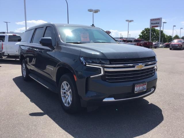 2021 GRAY /BLACK Chevrolet Suburban LT 4WD (1GNSKCKDXMR) with an 5.3L V8 OHV 16V engine, 10-Speed Automatic transmission, located at 1235 N Woodruff Ave., Idaho Falls, 83401, (208) 523-1053, 43.507172, -112.000488 - Hard to find late model Carry-All with low miles! It comes with heated seats, back up camera, parking sensors, collision avoidance, auto start/stop (to save on fuel), power folding mirrors, BOSE premium sound, and many, many more options! At Timberline Auto it is always easy to find a great deal - Photo#50