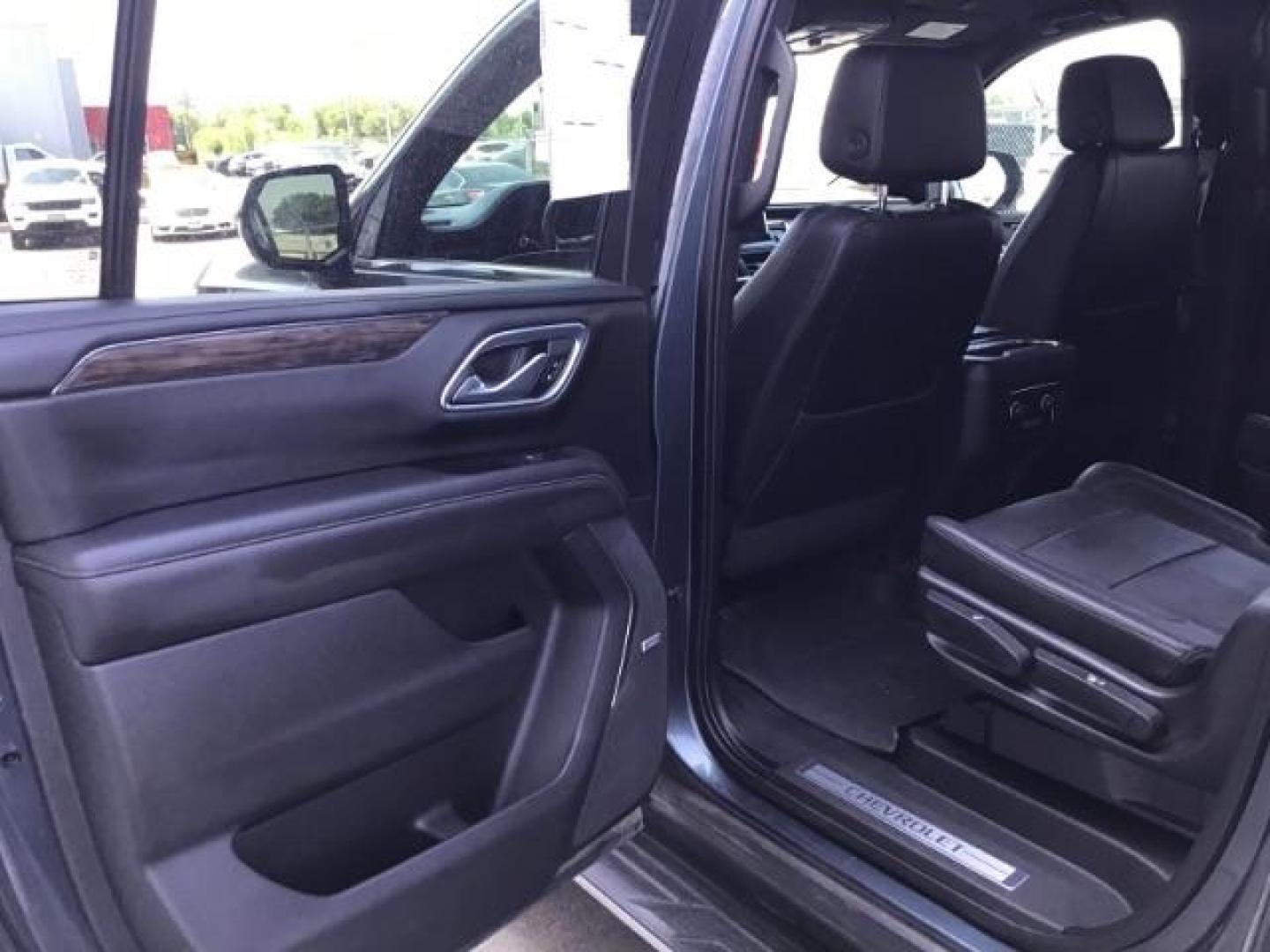 2021 GRAY /BLACK Chevrolet Suburban (1GNSKCKDXMR) with an 53L V8 OHV 16V engine, Automatic transmission, located at 1175 N Woodruff Ave, Idaho Falls, ID, 83401, 43.506901, -111.999657 - Hard to find late model Carry-All with low miles! It comes with heated seats, back up camera, parking sensors, collision avoidance, auto start/stop (to save on fuel), power folding mirrors, BOSE premium sound, and many, many more options! At Timberline Auto it is always easy to find a great deal - Photo#56