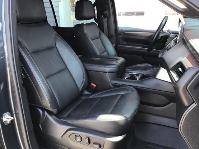 2021 GRAY /BLACK Chevrolet Suburban LT 4WD (1GNSKCKDXMR) with an 5.3L V8 OHV 16V engine, 10-Speed Automatic transmission, located at 1235 N Woodruff Ave., Idaho Falls, 83401, (208) 523-1053, 43.507172, -112.000488 - Hard to find late model Carry-All with low miles! It comes with heated seats, back up camera, parking sensors, collision avoidance, auto start/stop (to save on fuel), power folding mirrors, BOSE premium sound, and many, many more options! At Timberline Auto it is always easy to find a great deal - Photo#68