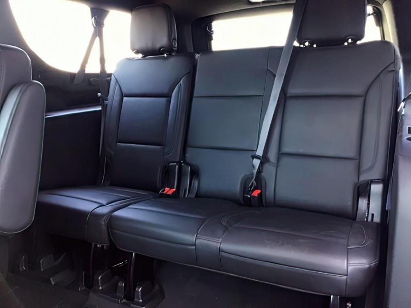 2021 GRAY /BLACK Chevrolet Suburban (1GNSKCKDXMR) with an 53L V8 OHV 16V engine, Automatic transmission, located at 1175 N Woodruff Ave, Idaho Falls, ID, 83401, 43.506901, -111.999657 - Hard to find late model Carry-All with low miles! It comes with heated seats, back up camera, parking sensors, collision avoidance, auto start/stop (to save on fuel), power folding mirrors, BOSE premium sound, and many, many more options! At Timberline Auto it is always easy to find a great deal - Photo#16