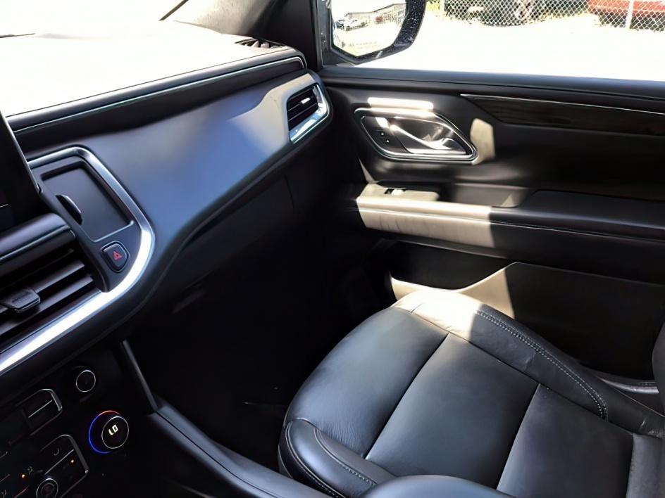2021 GRAY /BLACK Chevrolet Suburban LT 4WD (1GNSKCKDXMR) with an 5.3L V8 OHV 16V engine, 10-Speed Automatic transmission, located at 1235 N Woodruff Ave., Idaho Falls, 83401, (208) 523-1053, 43.507172, -112.000488 - Hard to find late model Carry-All with low miles! It comes with heated seats, back up camera, parking sensors, collision avoidance, auto start/stop (to save on fuel), power folding mirrors, BOSE premium sound, and many, many more options! At Timberline Auto it is always easy to find a great deal - Photo#28