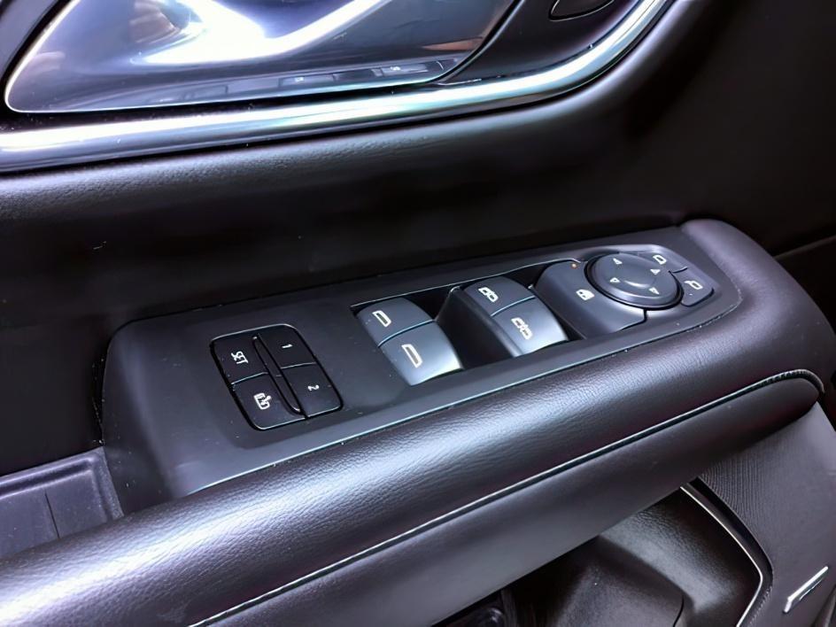 2021 GRAY /BLACK Chevrolet Suburban LT 4WD (1GNSKCKDXMR) with an 5.3L V8 OHV 16V engine, 10-Speed Automatic transmission, located at 1235 N Woodruff Ave., Idaho Falls, 83401, (208) 523-1053, 43.507172, -112.000488 - Hard to find late model Carry-All with low miles! It comes with heated seats, back up camera, parking sensors, collision avoidance, auto start/stop (to save on fuel), power folding mirrors, BOSE premium sound, and many, many more options! At Timberline Auto it is always easy to find a great deal - Photo#40