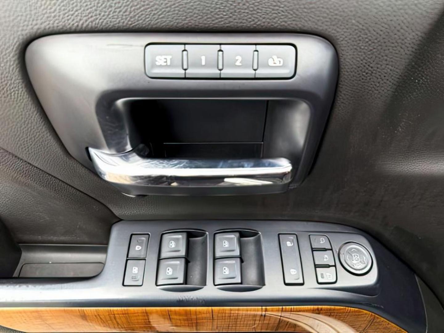 2014 SILVER /LEATHER GMC Sierra 1500 (1GTV2VECXEZ) with an 53 VORTEC engine, Automatic transmission, located at 1175 N Woodruff Ave, Idaho Falls, ID, 83401, 43.506901, -111.999657 - At Timberline Auto, finding a great deal on your next vehicle is always easy! Our experienced sales staff's goal is to help find you the right vehicle at the right price! Our knowledgeable finance department has options for almost any credit score. We offer extended service contract options to prote - Photo#26