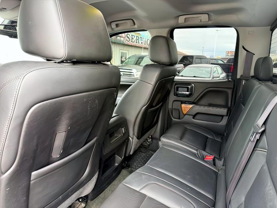 2014 SILVER /LEATHER GMC Sierra 1500 (1GTV2VECXEZ) with an 53 VORTEC engine, Automatic transmission, located at 1175 N Woodruff Ave, Idaho Falls, ID, 83401, 43.506901, -111.999657 - At Timberline Auto, finding a great deal on your next vehicle is always easy! Our experienced sales staff's goal is to help find you the right vehicle at the right price! Our knowledgeable finance department has options for almost any credit score. We offer extended service contract options to prote - Photo#28
