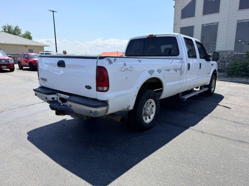 2006 Oxford White Clearcoat /Medium Flint Ford F-250 XLT (1FTSW21P56E) with an V8, 6.0L engine, 5-speed automatic transmission, located at 1175 N Woodruff Ave, Idaho Falls, ID, 83401, 43.506901, -111.999657 - <b>Vehicle Details</b><br>This 2006 Ford F-250 Super Duty XL XLT LARIAT is a rugged heavy-duty pickup built for serious towing, hauling, and everyday confidence. Equipped with 4WD and a V8 6.0L Diesel engine, this Super Duty delivers the power and capability drivers expect from a proven Ford truck.- Photo#4