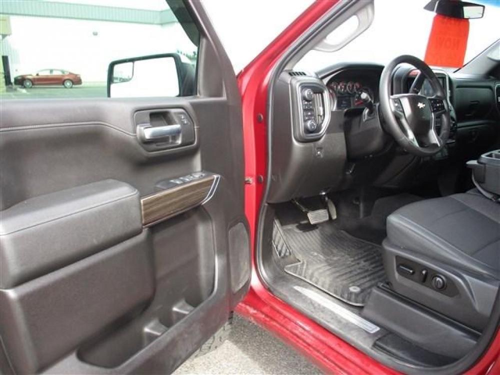 2019 RED /GREY CHEVROLET SILVERADO 1500 LT (1GCUYDED2KZ) with an 8 engine, Automatic transmission, located at 1580 E Lincoln Rd, Idaho Falls, ID, 83401, (208) 523-4000, 0.000000, 0.000000 - Photo #10