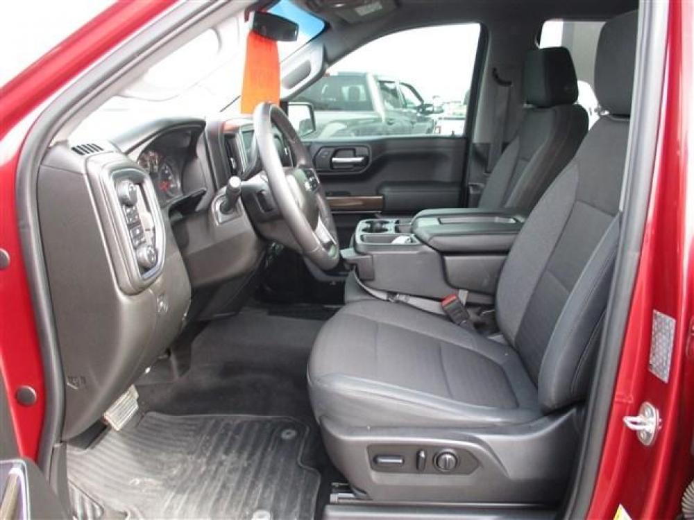 2019 RED /GREY CHEVROLET SILVERADO 1500 LT (1GCUYDED2KZ) with an 8 engine, Automatic transmission, located at 1580 E Lincoln Rd, Idaho Falls, ID, 83401, (208) 523-4000, 0.000000, 0.000000 - Photo #11