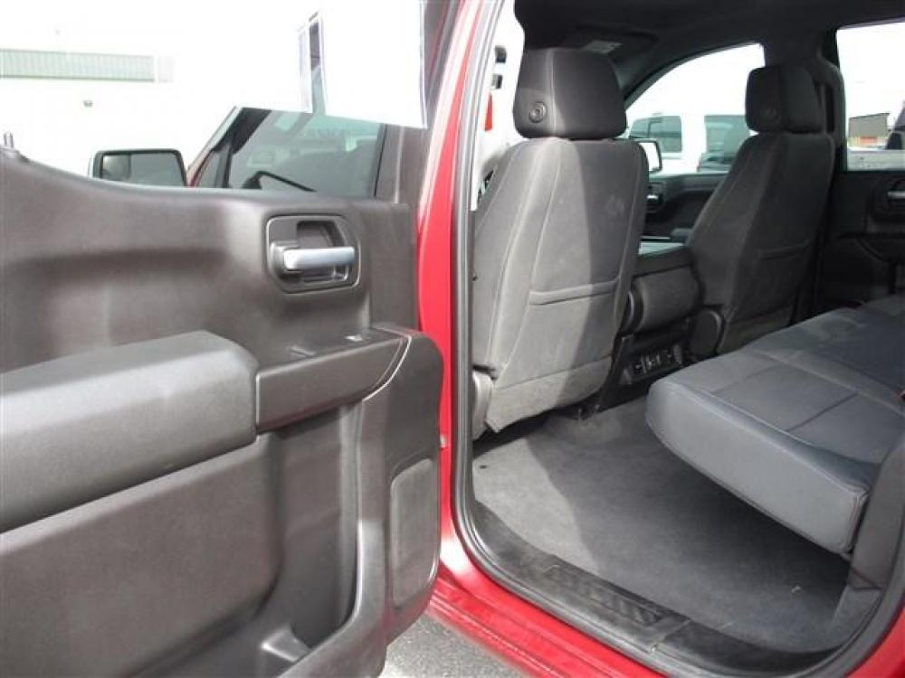 2019 RED /GREY CHEVROLET SILVERADO 1500 LT (1GCUYDED2KZ) with an 8 engine, Automatic transmission, located at 1580 E Lincoln Rd, Idaho Falls, ID, 83401, (208) 523-4000, 0.000000, 0.000000 - Photo #14