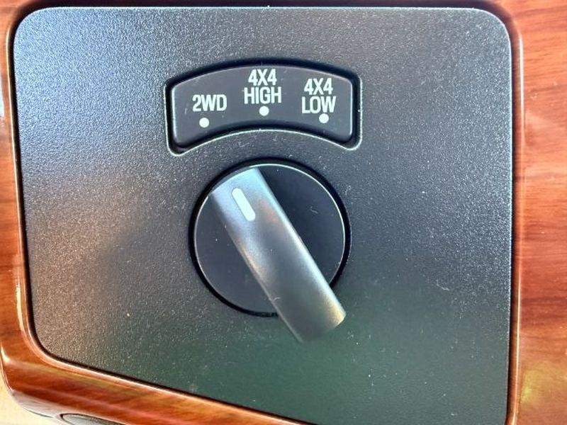 2010 Dark Blue Pearl /Chaparral Brown Ford F-250 King Ranch (1FTSW2BR2AE) with an V8, 6.4L engine, 5-speed automatic transmission, located at 1175 N Woodruff Ave, Idaho Falls, ID, 83401, 43.506901, -111.999657 - <b>Vehicle Details</b><br>Pre-owned 2010 Ford F-250 Super Duty King Ranch 4WD Diesel for sale in Idaho Falls, ID. This powerful heavy-duty pickup is built for serious towing, hauling, and everyday confidence on the road or jobsite. Under the hood, the V8 6.4L Diesel engine delivers the strength driv- Photo#16