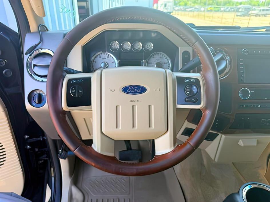 2010 BLACK /LEATHER Ford F-250 SD KING RANCH (1FTSW2BR2AE) with an 6.4L V8 engine, AUTOMATIC transmission, located at 1235 N Woodruff Ave., Idaho Falls, 83401, (208) 523-1053, 43.507172, -112.000488 - Premium ranch-inspired styling meets heavy-duty capability in this 2010 Ford F-250 Super Duty King Ranch, a full-size pickup designed for towing, hauling, and everyday truck use. Distinctive King Ranch details include rich maroon leather seating paired with signature wood trim accents that give the- Photo#13
