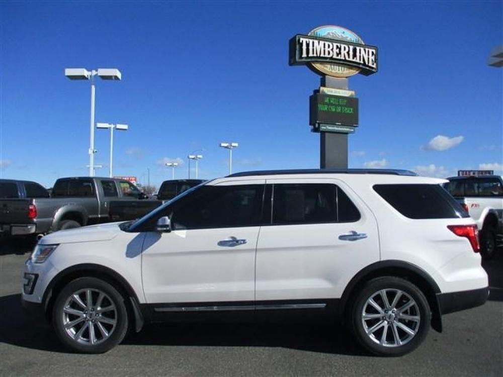 2017 WHITE /BLACK FORD EXPLORER LIMITED (1FM5K8F8XHG) with an 6 engine, Automatic transmission, located at 1580 E Lincoln Rd, Idaho Falls, ID, 83401, (208) 523-4000, 0.000000, 0.000000 - Photo #3