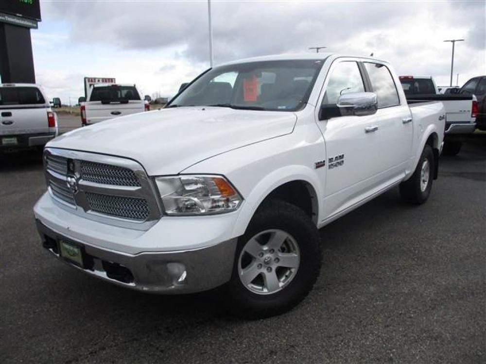 2018 WHITE /GRAY RAM 1500 SLT (1C6RR7LT1JS) with an 8 engine, Automatic transmission, located at 1580 E Lincoln Rd, Idaho Falls, ID, 83401, (208) 523-4000, 0.000000, 0.000000 - Photo #1