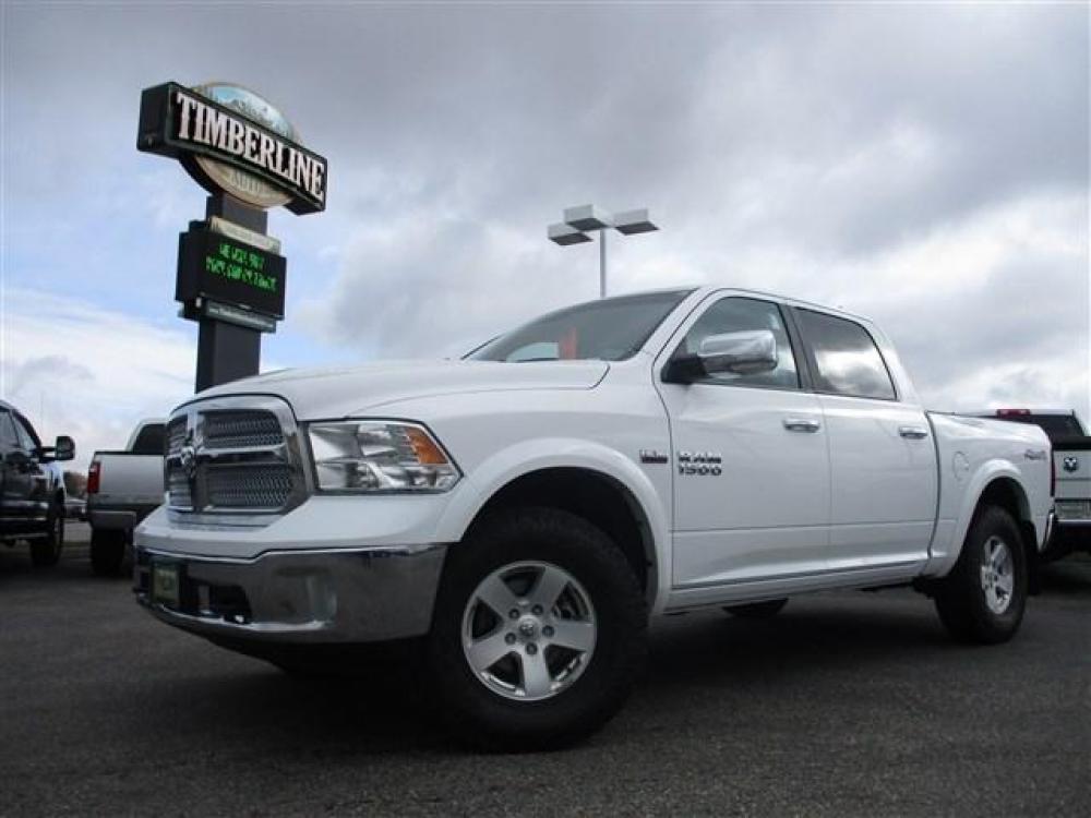 2018 WHITE /GRAY RAM 1500 SLT (1C6RR7LT1JS) with an 8 engine, Automatic transmission, located at 1580 E Lincoln Rd, Idaho Falls, ID, 83401, (208) 523-4000, 0.000000, 0.000000 - Photo #2