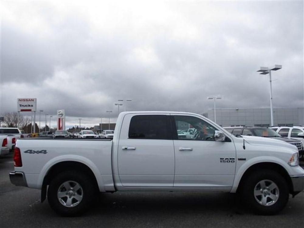 2018 WHITE /GRAY RAM 1500 SLT (1C6RR7LT1JS) with an 8 engine, Automatic transmission, located at 1580 E Lincoln Rd, Idaho Falls, ID, 83401, (208) 523-4000, 0.000000, 0.000000 - Photo #8