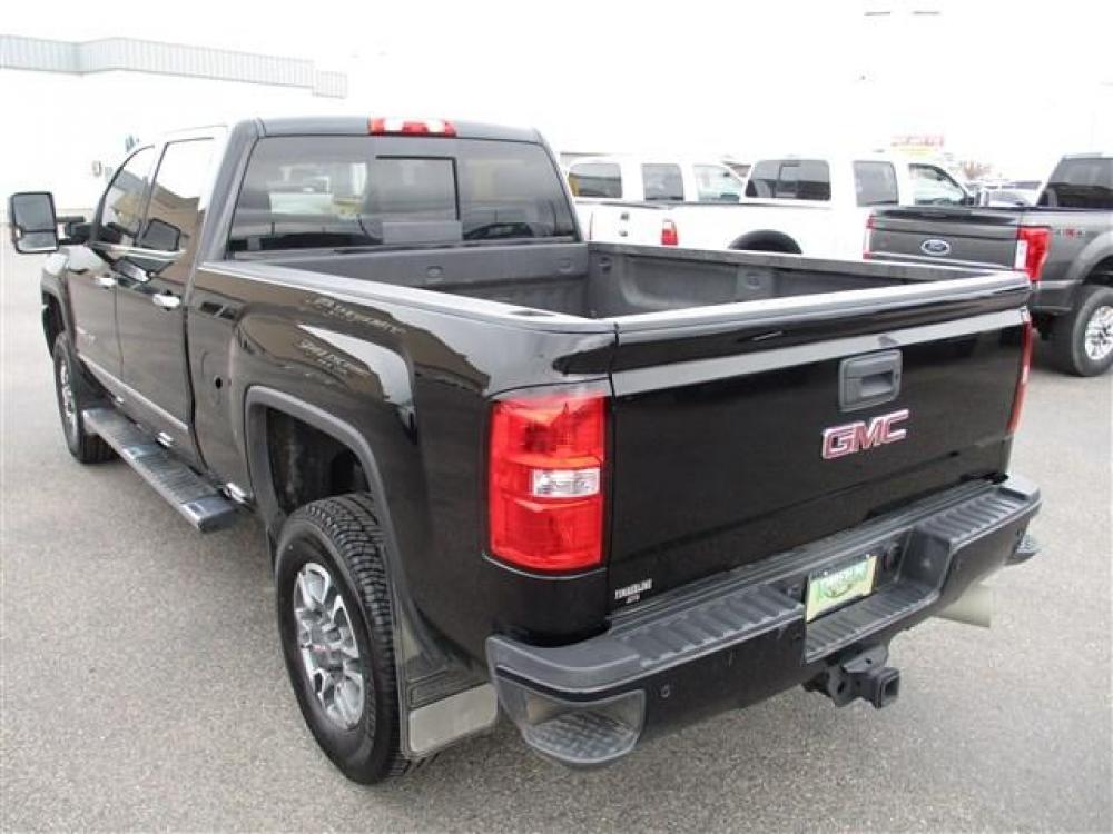 2019 BLACK GMC SIERRA 3500 DENALI (1GT42WEY0KF) with an 8 engine, Automatic transmission, located at 1580 E Lincoln Rd, Idaho Falls, ID, 83401, (208) 523-4000, 0.000000, 0.000000 - Photo #4