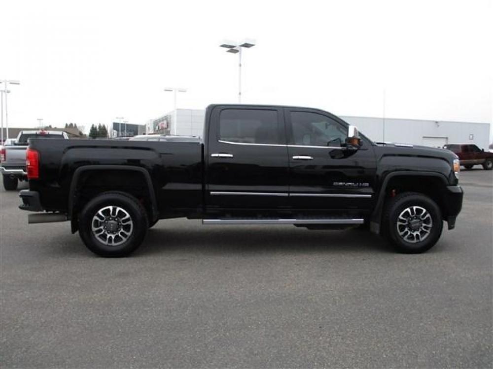 2019 BLACK GMC SIERRA 3500 DENALI (1GT42WEY0KF) with an 8 engine, Automatic transmission, located at 1580 E Lincoln Rd, Idaho Falls, ID, 83401, (208) 523-4000, 0.000000, 0.000000 - Photo #8