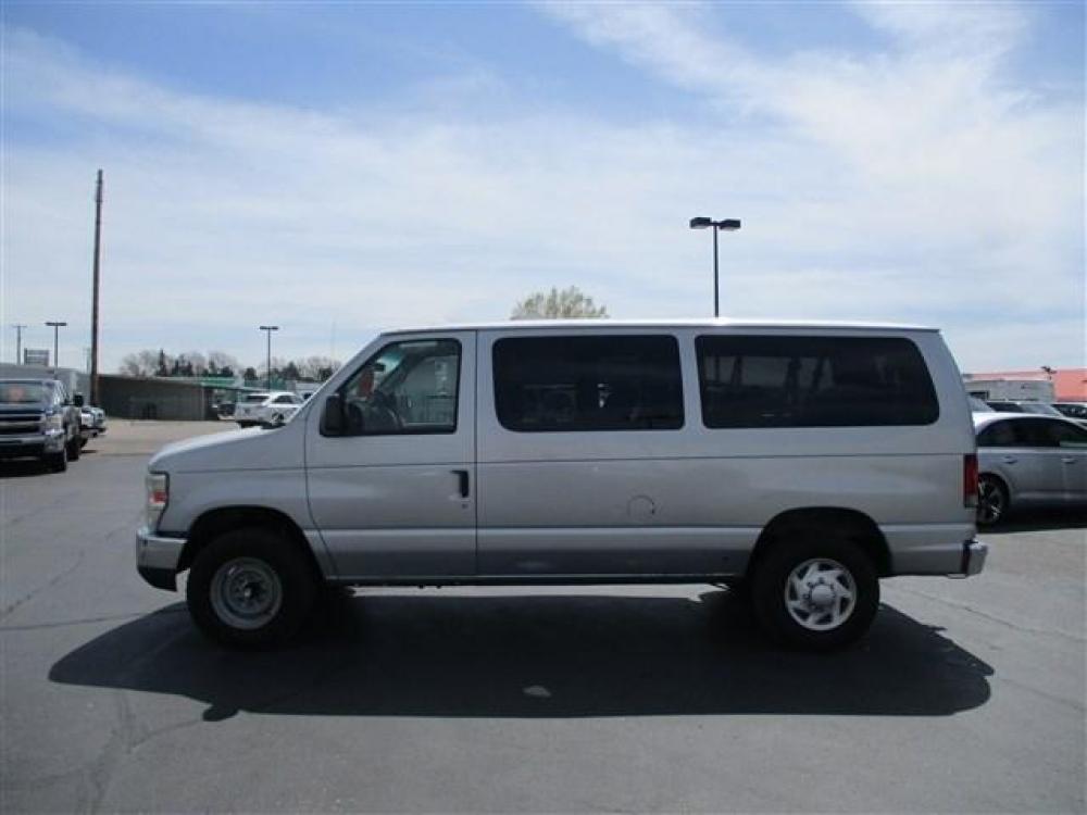 2008 SILVER /GRAY FORD ECONOLINE E350 SUPER DUTY WAGON (1FBNE31LX8D) with an 8 engine, 4 Speed Automatic transmission, located at 1580 E Lincoln Rd, Idaho Falls, ID, 83401, (208) 523-4000, 0.000000, 0.000000 - CLOTH INTERIOR. DRIVEN MILES- 186,295 FULL SIZED SUV- RWD- VAN- At Timberline Auto it is always easy to find a great deal for a great vehicle. We pride ourselves on our ability to go the extra mile. With our exprerienced sales team we will be able to find you the right rig here on our lot or we - Photo #1