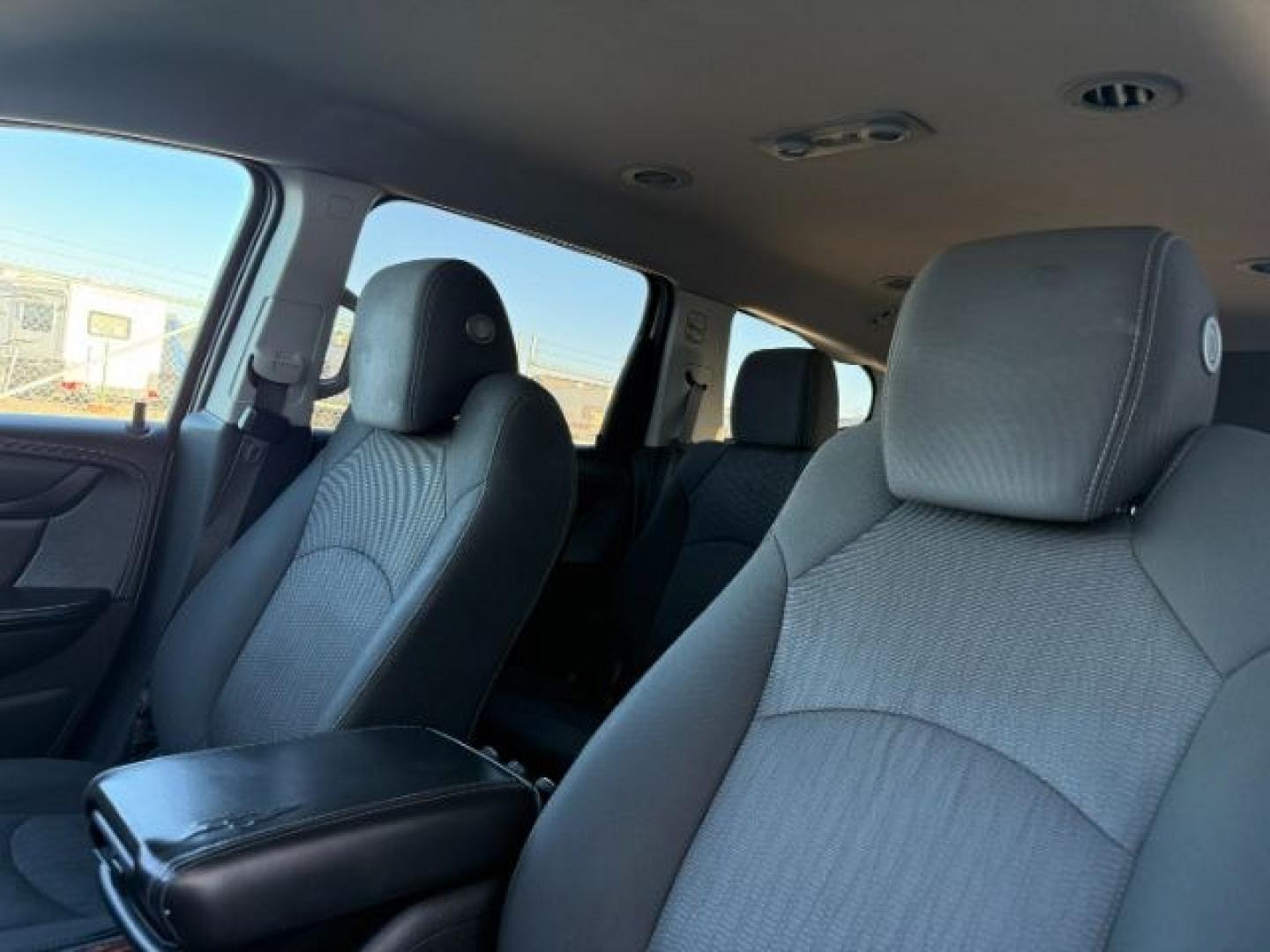 2013 WHITE /Ebony Chevrolet Traverse 1LT AWD (1GNKVGKD1DJ) with an 3.6L V6 DOHC 24V engine, 6-Speed Automatic transmission, located at 1235 N Woodruff Ave., Idaho Falls, 83401, (208) 523-1053, 43.507172, -112.000488 - At Timberline Auto, finding a great deal on your next vehicle is always easy! Our experienced sales staff goal is to help find you the right vehicle at the right price! Our knowledgeable finance department has options for almost any credit score. We offer extended service contract options to prot - Photo#22