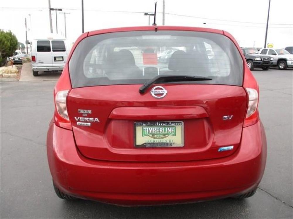 2015 RED /GRAY NISSAN VERSA NOTE S (3N1CE2CP7FL) with an 4 engine, Automatic transmission, located at 1580 E Lincoln Rd, Idaho Falls, ID, 83401, (208) 523-4000, 0.000000, 0.000000 - Photo #3