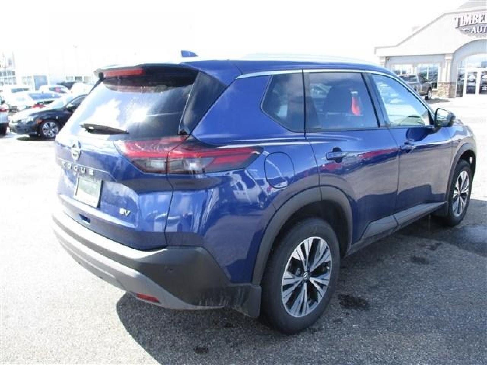 2021 BLUE /GREY NISSAN ROGUE SV (5N1AT3BA7MC) with an 4 engine, Automatic transmission, located at 1580 E Lincoln Rd, Idaho Falls, ID, 83401, (208) 523-4000, 0.000000, 0.000000 - Smells new, drives new, and looks new. Everything is in perfect condition. Premium cloth seats. Large infotainment screen. Steering wheel mounted controls. Collision avoidence. Adaptive cruise control. Steering assist. Blind spot monitor. Front facing camera. 360 degree back up camera. Parking sens - Photo #5