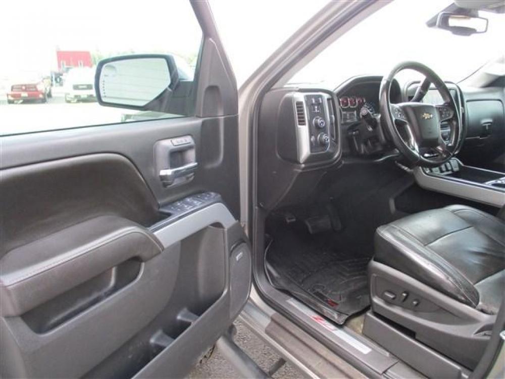 2017 SILVER CHEVROLET SILVERADO K1500 LTZ (3GCUKSEJ0HG) with an 8 engine, Automatic transmission, located at 1580 E Lincoln Rd, Idaho Falls, ID, 83401, (208) 523-4000, 0.000000, 0.000000 - Photo #9