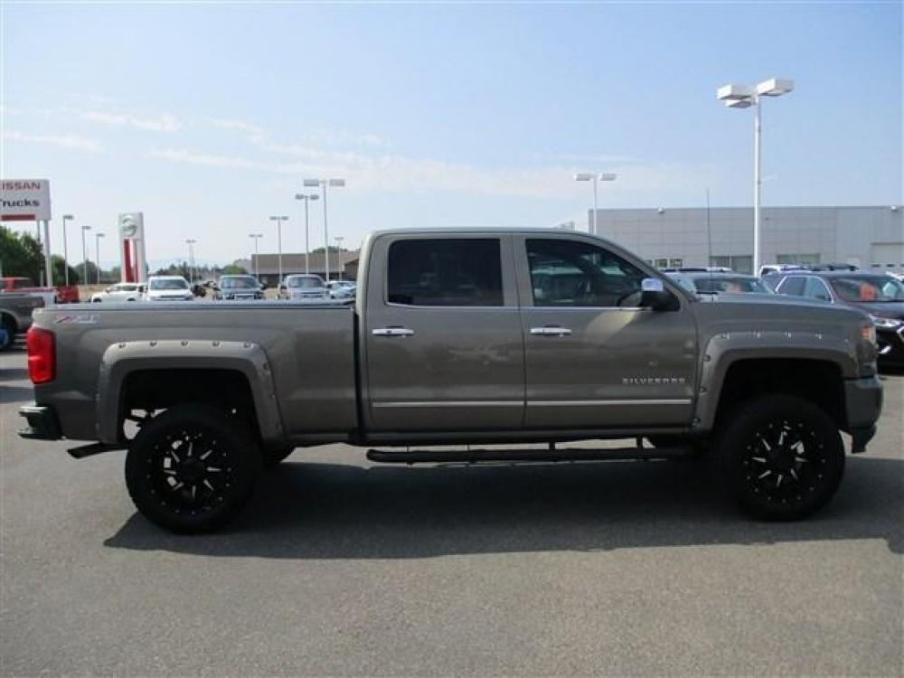 2017 SILVER CHEVROLET SILVERADO K1500 LTZ (3GCUKSEJ0HG) with an 8 engine, Automatic transmission, located at 1580 E Lincoln Rd, Idaho Falls, ID, 83401, (208) 523-4000, 0.000000, 0.000000 - Photo #6