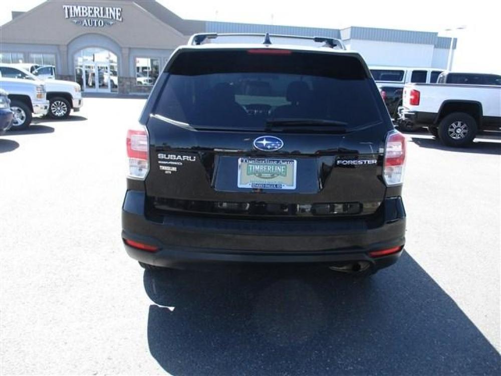 2018 BLACK /GREY SUBARU FORESTER 2.5I PREMIUM (JF2SJAGC4JH) with an 4 engine, Automatic transmission, located at 1580 E Lincoln Rd, Idaho Falls, ID, 83401, (208) 523-4000, 0.000000, 0.000000 - Photo #4