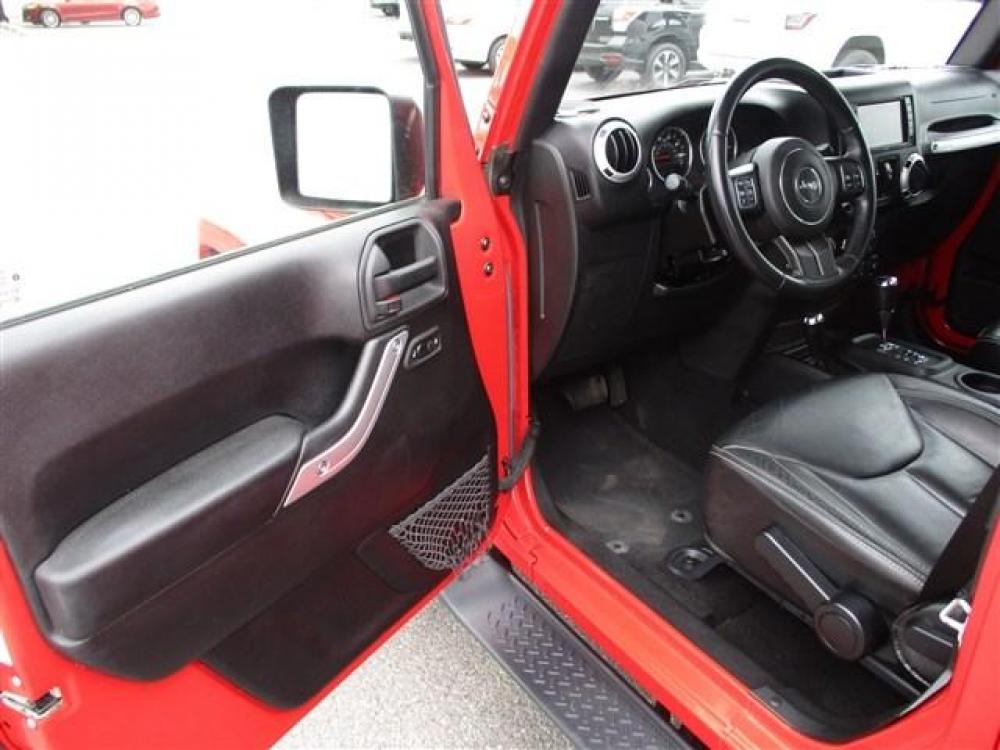 2015 RED JEEP WRANGLER UNLIMITED SAHARA (1C4BJWEG1FL) with an 6 engine, Automatic transmission, located at 1580 E Lincoln Rd, Idaho Falls, ID, 83401, (208) 523-4000, 0.000000, 0.000000 - Photo #9