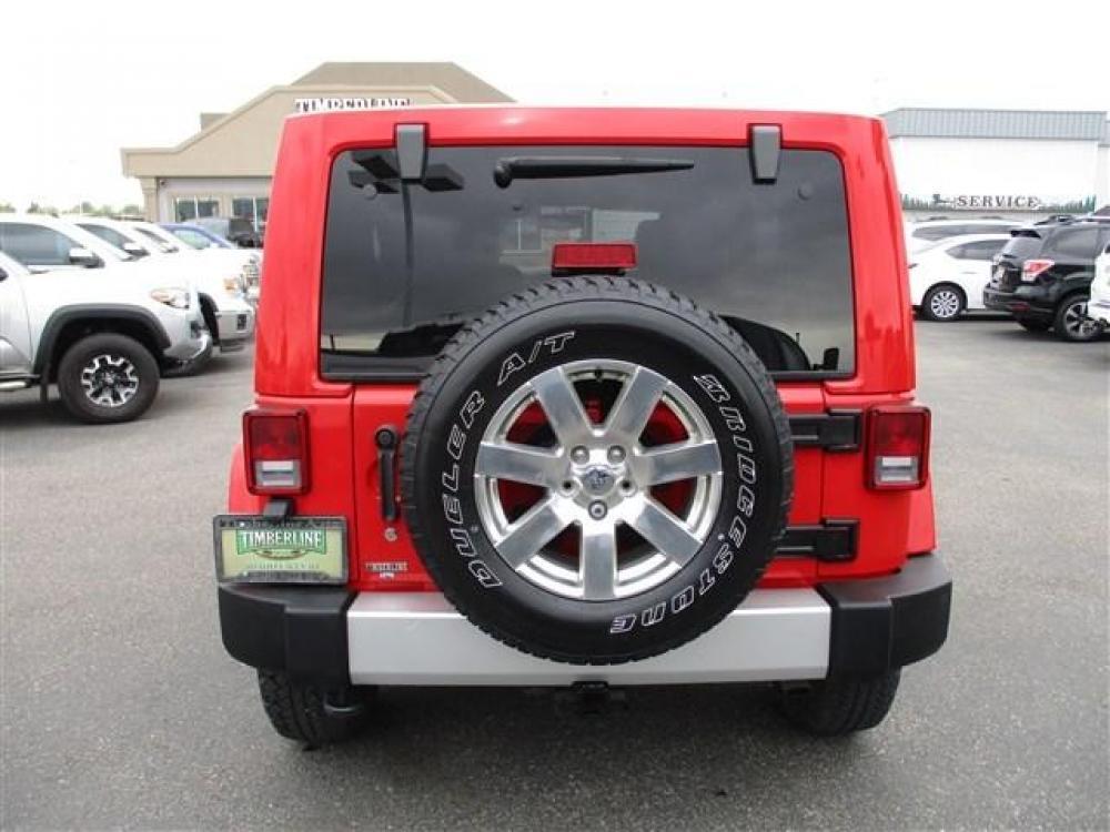 2015 RED JEEP WRANGLER UNLIMITED SAHARA (1C4BJWEG1FL) with an 6 engine, Automatic transmission, located at 1580 E Lincoln Rd, Idaho Falls, ID, 83401, (208) 523-4000, 0.000000, 0.000000 - Photo #4