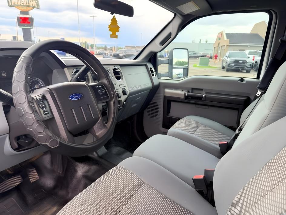 2015 WHITE /Steel Ford F-350 XL (1FT8W3BT9FE) with an V8, 6.7L engine, 6-Speed Automatic transmission, located at 1175 N Woodruff Ave, Idaho Falls, ID, 83401, 43.506901, -111.999657 - <b>Vehicle Details</b><br>Pre-owned 2015 Ford F-350 Super Duty XL Crew Cab Long Bed 4WD for sale in Idaho Falls, ID. This heavy-duty pickup is built to handle demanding jobs, weekend projects, and everyday driving with confidence. Equipped with a powerful V8 6.7L Diesel engine and 4WD, it delivers t- Photo#39