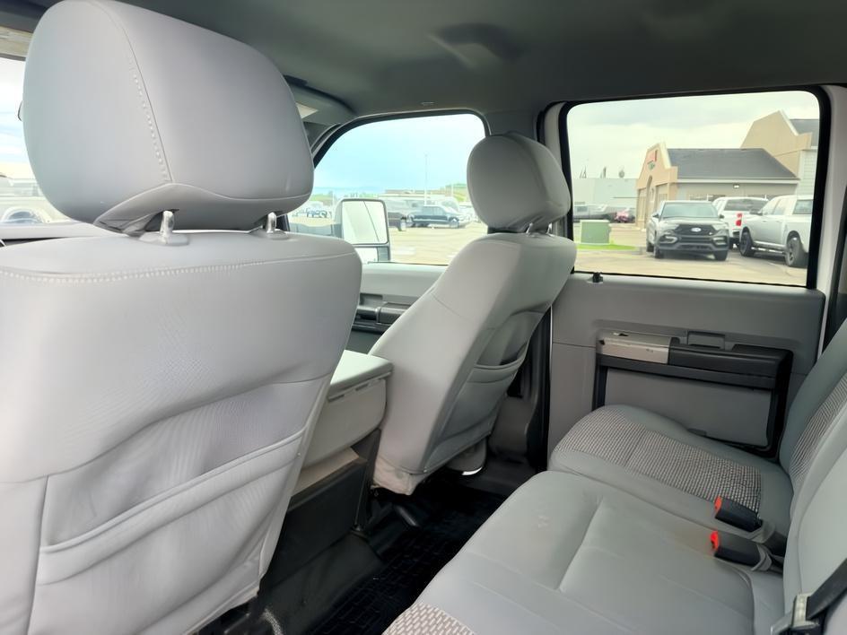 2015 WHITE /Steel Ford F-350 XL (1FT8W3BT9FE) with an V8, 6.7L engine, 6-Speed Automatic transmission, located at 1175 N Woodruff Ave, Idaho Falls, ID, 83401, 43.506901, -111.999657 - <b>Vehicle Details</b><br>Pre-owned 2015 Ford F-350 Super Duty XL Crew Cab Long Bed 4WD for sale in Idaho Falls, ID. This heavy-duty pickup is built to handle demanding jobs, weekend projects, and everyday driving with confidence. Equipped with a powerful V8 6.7L Diesel engine and 4WD, it delivers t- Photo#50