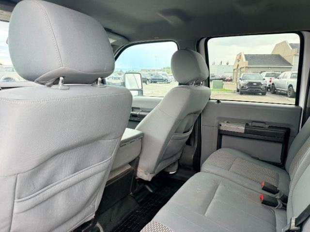 2015 WHITE /Steel Ford F-350 SD XL Crew Cab Long Bed 4WD (1FT8W3BT9FE) with an 6.7L V8 OHV 16V DIESEL engine, 6-Speed Automatic transmission, located at 1235 N Woodruff Ave., Idaho Falls, 83401, (208) 523-1053, 43.507172, -112.000488 - Serious towing and heavy duty truck performance come together in this 2015 Ford F-350 Super Duty Crew Cab 4x4 equipped with a 6.7L Power Stroke turbo diesel engine. Diesel torque and Super Duty engineering provide the strength truck buyers look for when handling trailers, equipment, and larger hauli- Photo#50