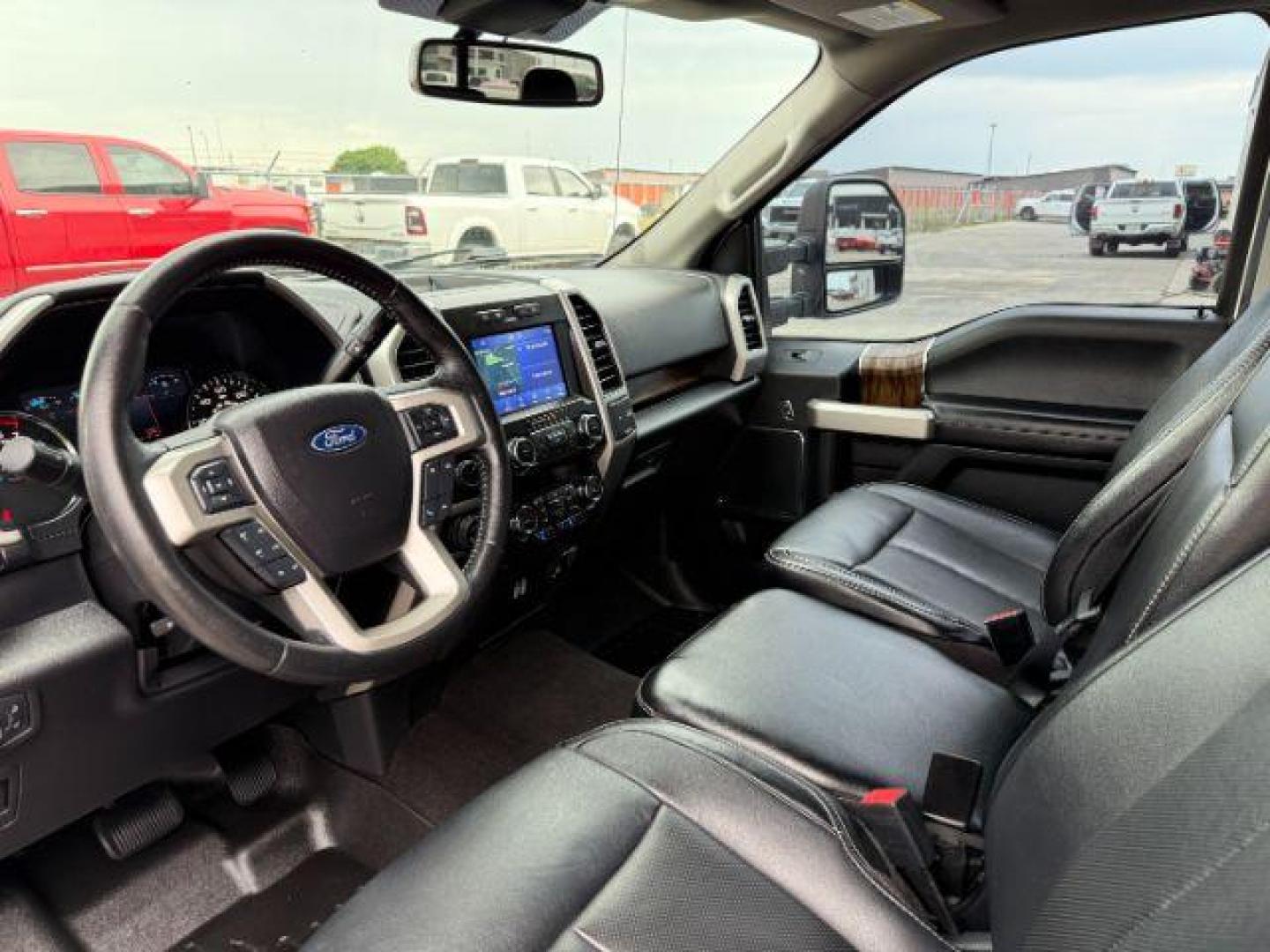 2019 Oxford White /Black Ford F-150 (1FTFW1E48KF) with an EcoBoost 35L V-6 portdirect injection engine, Automatic transmission, located at 1175 N Woodruff Ave, Idaho Falls, ID, 83401, 43.506901, -111.999657 - At Timberline Auto, finding a great deal on your next vehicle is always easy! Our experienced sales staff's goal is to help find you the right vehicle at the right price! Our knowledgeable finance department has options for almost any credit score. We offer extended service contract options to prote - Photo#13