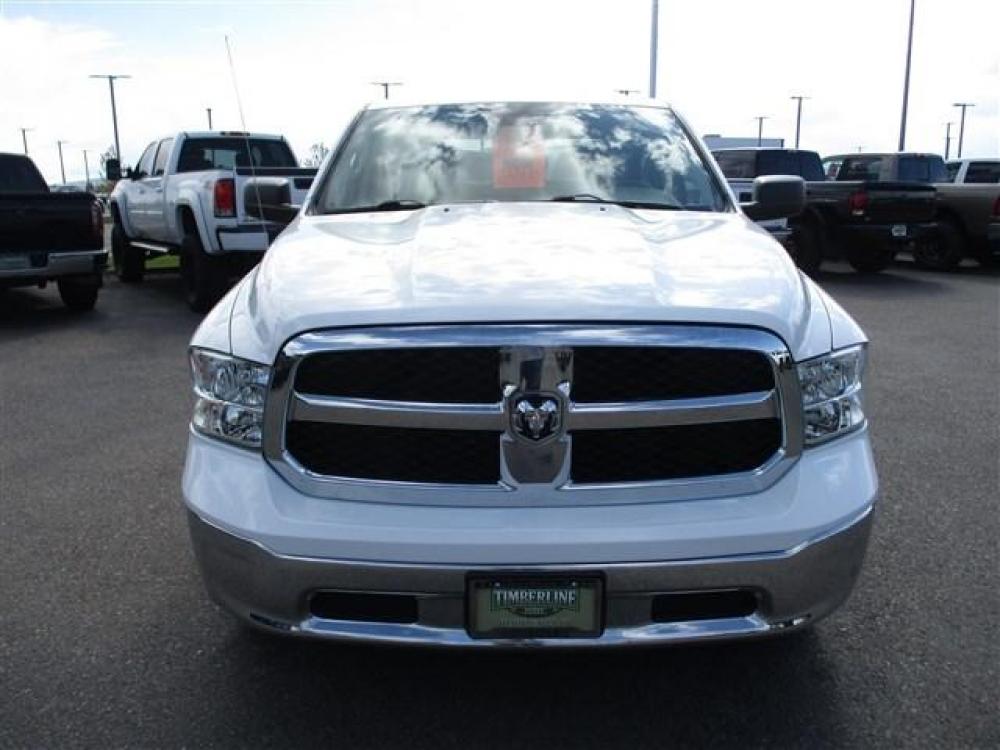 2019 WHITE /GREY RAM 1500 CLASSIC SLT (1C6RR7TT0KS) with an 8 engine, Automatic transmission, located at 1580 E Lincoln Rd, Idaho Falls, ID, 83401, (208) 523-4000, 0.000000, 0.000000 - 5.7L HEMI- 4WD- CREW CAB- STANDARD BED- DRIVEN 59,348 MILES- CLOTH INTERIOR. At Timberline Auto it is always easy to find a great deal for a great vehicle. We pride ourselves on our ability to go the extra mile. With our exprerienced sales team we will be able to find you the right rig here on - Photo #8