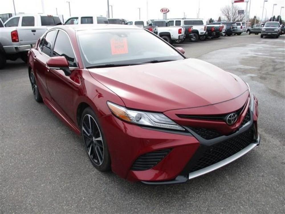 2018 RED TOYOTA CAMRY XSE (4T1BZ1HK1JU) with an 6 engine, Automatic transmission, located at 1580 E Lincoln Rd, Idaho Falls, ID, 83401, (208) 523-4000, 0.000000, 0.000000 - Photo #8