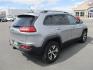 2015 SILVER /BLACK JEEP CHEROKEE TRAILHAWK (1C4PJMBS8FW) with an 6 engine, Automatic transmission, located at 1580 E Lincoln Rd, Idaho Falls, ID, 83401, (208) 523-4000, 0.000000, 0.000000 - 3.2L V6- 4WD- WAGON- DRIVEN 118,772 MILES- CLOTH/LEATHER COMPOSITE INTERIOR. At Timberline Auto it is always easy to find a great deal for a great vehicle. We pride ourselves on our ability to go the extra mile. With our exprerienced sales team we will be able to find you the right rig here on - Photo #5