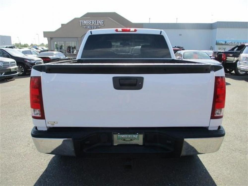 2012 WHITE /GREY GMC SIERRA 1500 SLE (3GTP2VE76CG) with an 8 engine, Automatic transmission, located at 1580 E Lincoln Rd, Idaho Falls, ID, 83401, (208) 523-4000, 0.000000, 0.000000 - Photo #4