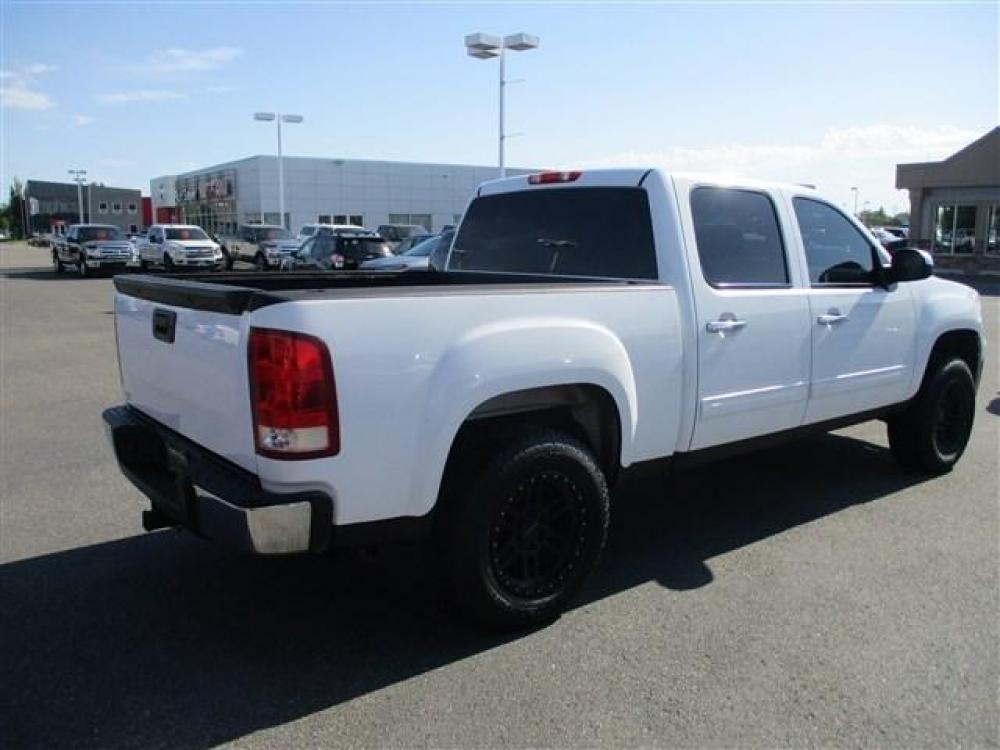 2012 WHITE /GREY GMC SIERRA 1500 SLE (3GTP2VE76CG) with an 8 engine, Automatic transmission, located at 1580 E Lincoln Rd, Idaho Falls, ID, 83401, (208) 523-4000, 0.000000, 0.000000 - Photo #5