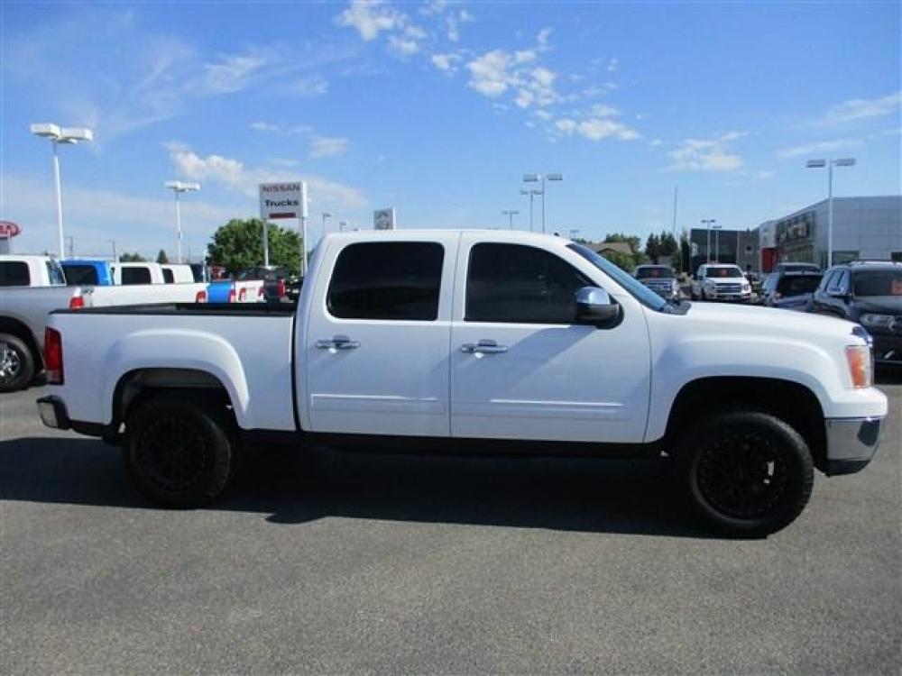 2012 WHITE /GREY GMC SIERRA 1500 SLE (3GTP2VE76CG) with an 8 engine, Automatic transmission, located at 1580 E Lincoln Rd, Idaho Falls, ID, 83401, (208) 523-4000, 0.000000, 0.000000 - Photo #6