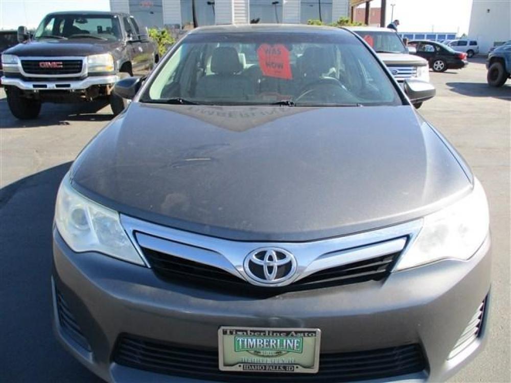2013 GRAY TOYOTA CAMRY L (4T1BF1FK1DU) with an 4 engine, 6 Speed Automatic transmission, located at 1580 E Lincoln Rd, Idaho Falls, ID, 83401, (208) 523-4000, 0.000000, 0.000000 - CLOTH INTERIOR. DRIVEN MILES- 102,109 SEDAN- At Timberline Auto it is always easy to find a great deal for a great vehicle. We pride ourselves on our ability to go the extra mile. With our exprerienced sales team we will be able to find you the right rig here on our lot or we can track one down f - Photo #7