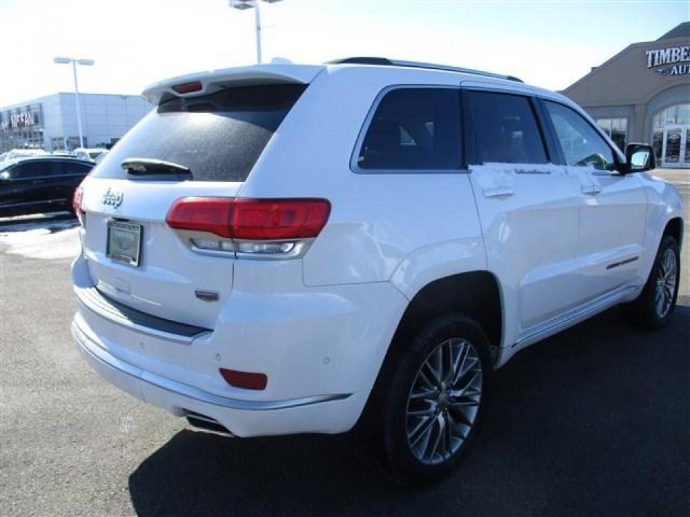 2018 WHITE /BLACK JEEP GRAND CHEROKEE SUMMIT (1C4RJFJTXJC) with an 8 engine, Automatic transmission, located at 1580 E Lincoln Rd, Idaho Falls, ID, 83401, (208) 523-4000, 0.000000, 0.000000 - 5.7L HEMI- 4WD- ADJUSTABLE SUSPENSION- WAGON- DRIVEN 49,496 MILES- LEATHER INTERIOR. At Timberline Auto it is always easy to find a great deal for a great vehicle. We pride ourselves on our ability to go the extra mile. With our exprerienced sales team we will be able to find you the right rig - Photo #5