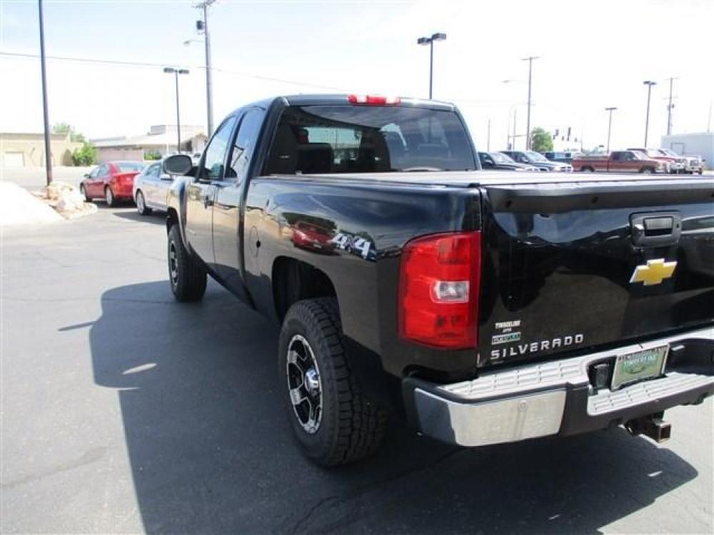 2012 BLACK /BLACK CHEVROLET SILVERADO K1500 LTZ (1GCRKTE28CZ) with an 8 engine, 6 Speed Automatic transmission, located at 1580 E Lincoln Rd, Idaho Falls, ID, 83401, (208) 523-4000, 0.000000, 0.000000 - 6.2L V8- DRIVEN MILES-197,513 EXTENDED CAB- LEATHER INTERIOR. At Timberline Auto it is always easy to find a great deal for a great vehicle. We pride ourselves on our ability to go the extra mile. With our exprerienced sales team we will be able to find you the right rig here on our lot or we c - Photo #2