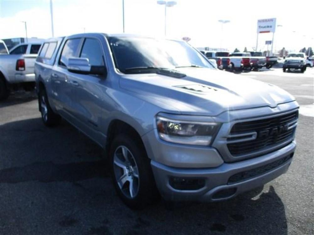 2019 SILVER /BLACK RAM 1500 SPORT (1C6SRFLT3KN) with an 8 engine, Automatic transmission, located at 1580 E Lincoln Rd, Idaho Falls, ID, 83401, (208) 523-4000, 0.000000, 0.000000 - 5.7L HEMI- 4WD- CREW CAB- SHORT BED- DRIVEN MILES- 90,491 PREMIUM CLOTH INTERIOR. At Timberline Auto it is always easy to find a great deal for a great vehicle. We pride ourselves on our ability to go the extra mile. With our exprerienced sales team we will be able to find you the right rig h - Photo #8