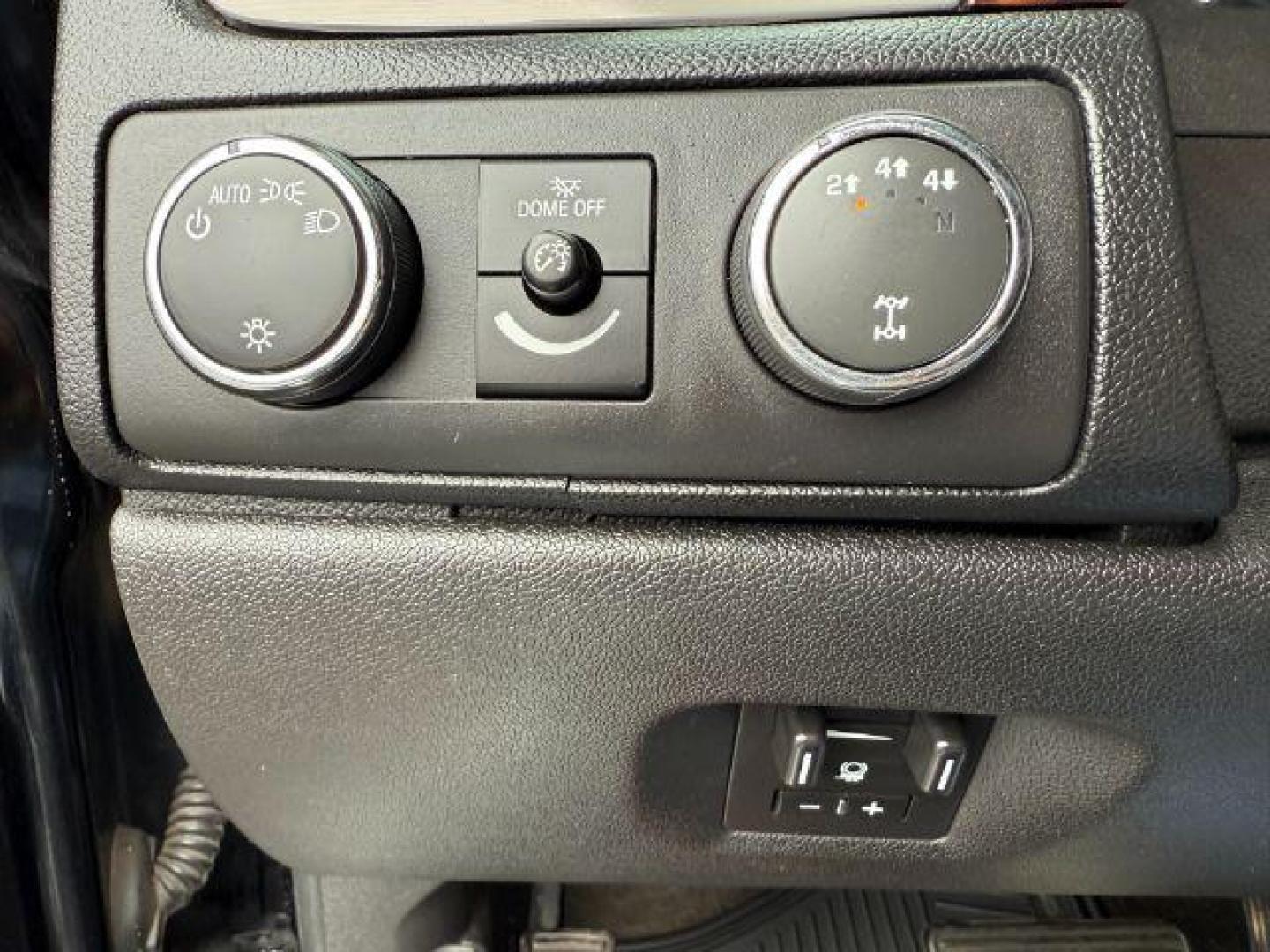 2013 Onyx Black /Ebony GMC Sierra 2500HD Denali (1GT125E89DF) with an Duramax 6.6L V-8 diesel direct injection engine, AUTOMATIC transmission, located at 1235 N Woodruff Ave., Idaho Falls, 83401, (208) 523-1053, 43.507172, -112.000488 - At Timberline Auto, finding a great deal on your next vehicle is always easy! Our experienced sales staff's goal is to help find you the right vehicle at the right price! Our knowledgeable finance department has options for almost any credit score. We offer extended service contract options to prote - Photo#16