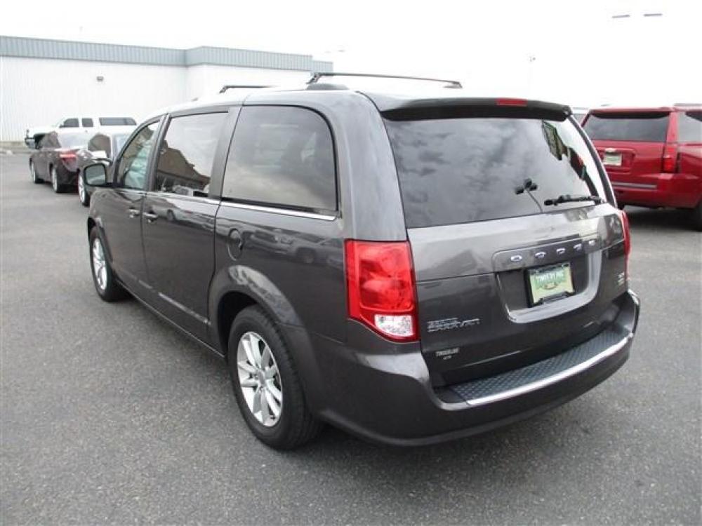 2019 GRAY DODGE GRAND CARAVAN SXT (2C4RDGCG0KR) with an 6 engine, Automatic transmission, located at 1580 E Lincoln Rd, Idaho Falls, ID, 83401, (208) 523-4000, 0.000000, 0.000000 - Photo #3