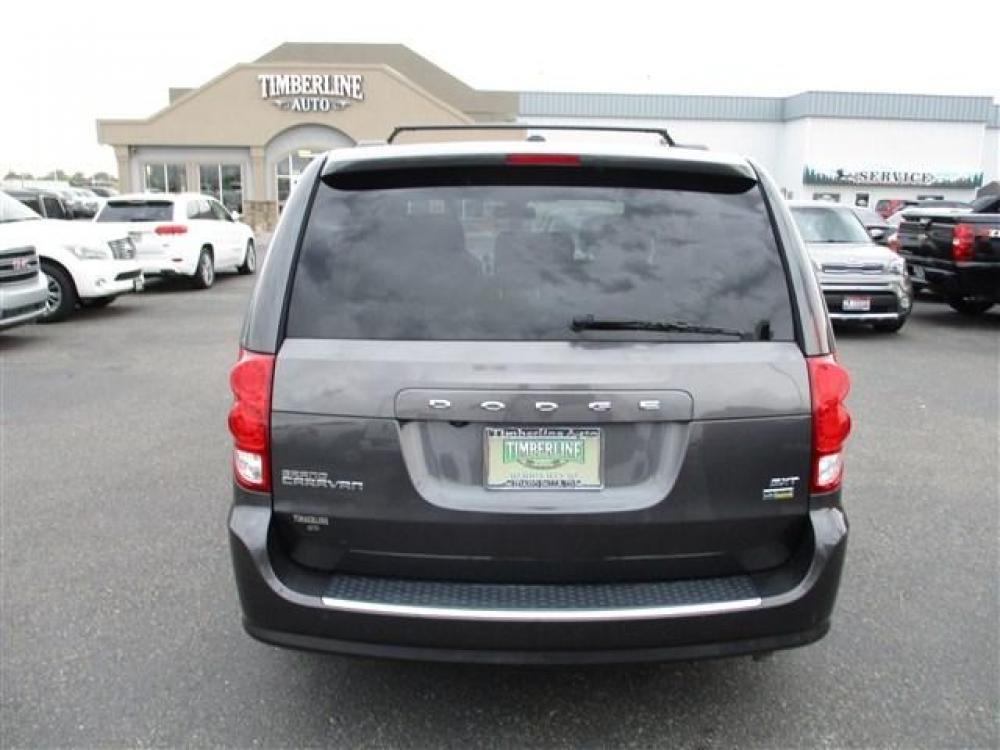 2019 GRAY DODGE GRAND CARAVAN SXT (2C4RDGCG0KR) with an 6 engine, Automatic transmission, located at 1580 E Lincoln Rd, Idaho Falls, ID, 83401, (208) 523-4000, 0.000000, 0.000000 - Photo #4