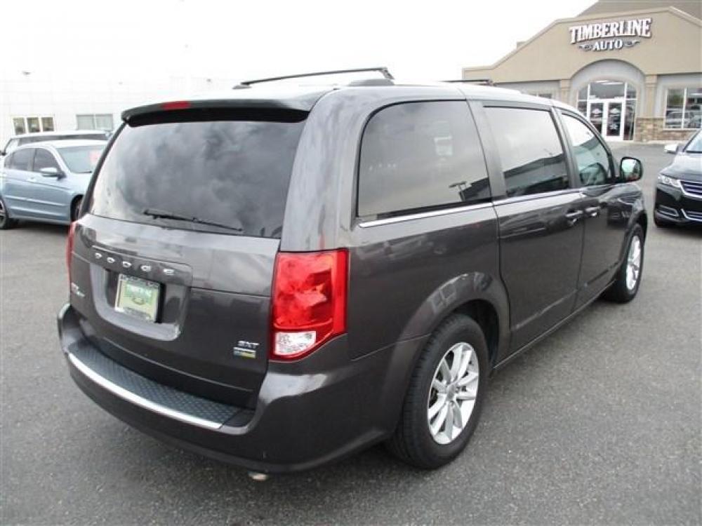 2019 GRAY DODGE GRAND CARAVAN SXT (2C4RDGCG0KR) with an 6 engine, Automatic transmission, located at 1580 E Lincoln Rd, Idaho Falls, ID, 83401, (208) 523-4000, 0.000000, 0.000000 - Photo #5