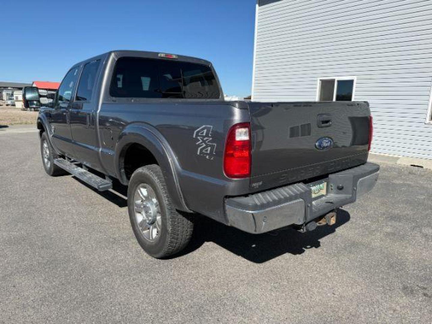 2012 GRAY /CLOTH Ford F-350 SD (1FT8W3BT1CE) with an 67L V8 OHV 16V DIESEL engine, Automatic transmission, located at 1175 N Woodruff Ave, Idaho Falls, ID, 83401, 43.506901, -111.999657 - At Timberline Auto, finding a great deal on your next vehicle is always easy! Our experienced sales staff's goal is to help find you the right vehicle at the right price! Our knowledgeable finance department has options for almost any credit score. We offer extended service contract options to prote - Photo#22